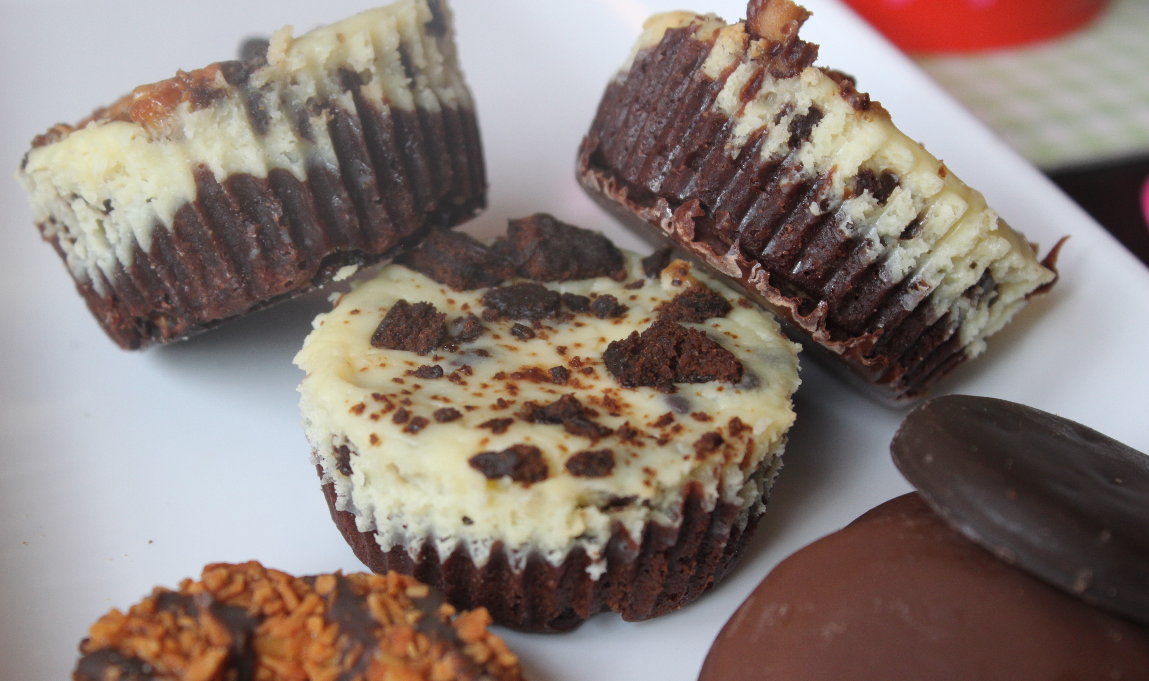 Girl Scout Cookie Mini-Cheesecakes