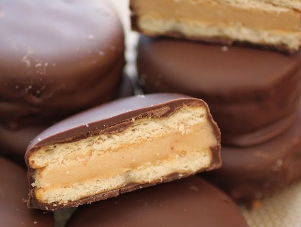 Chocolate-Dipped PB Cookie Dough Ritzies